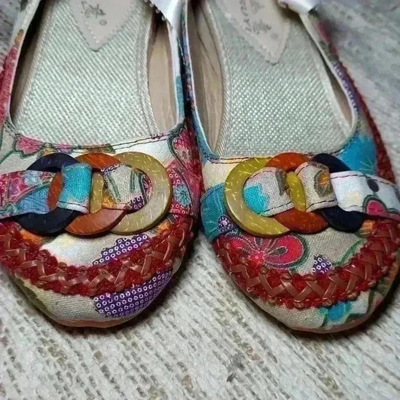Xiruyi Floral/Paisley Ballet Flats - Picture 2 of 7